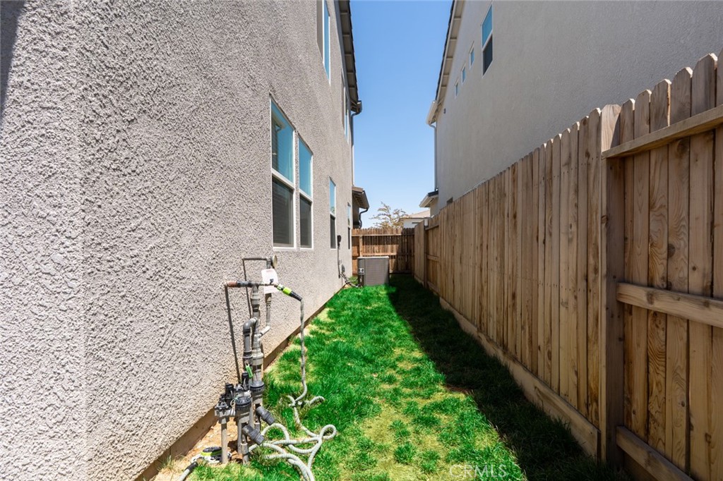 253 Peters Road Madera, CA 93636 - Photo 38 of 51