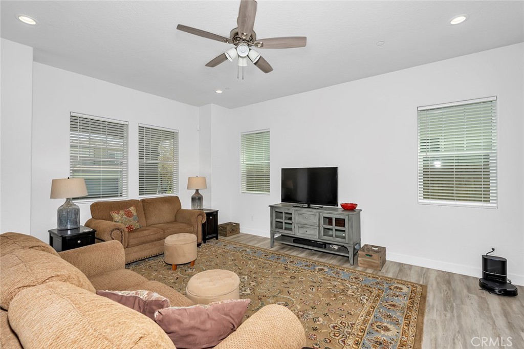253 Peters Road Madera, CA 93636 - Photo 7 of 51