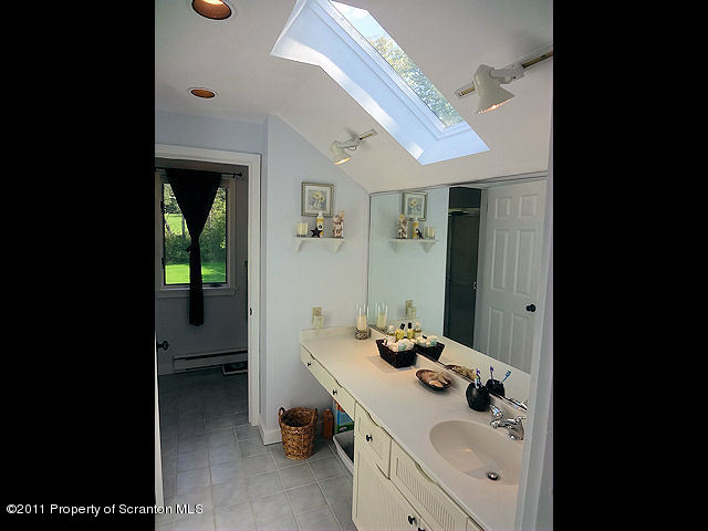 193 Northup Road Clarks Summit, PA 18411 - Photo 19 of 24 Gallery Image 19