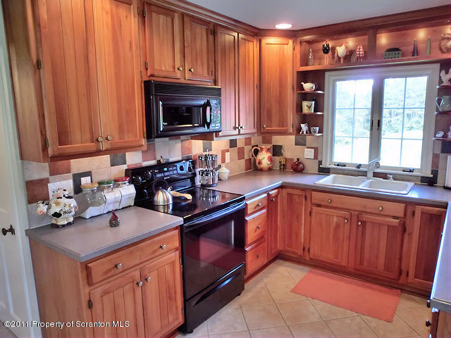193 Northup Road Clarks Summit, PA 18411 - Photo 3 of 24 Gallery Image 3