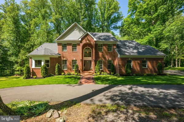 $1,200,000 | 7921 Goodhurst Drive, Gaithersburg, MD 20882
