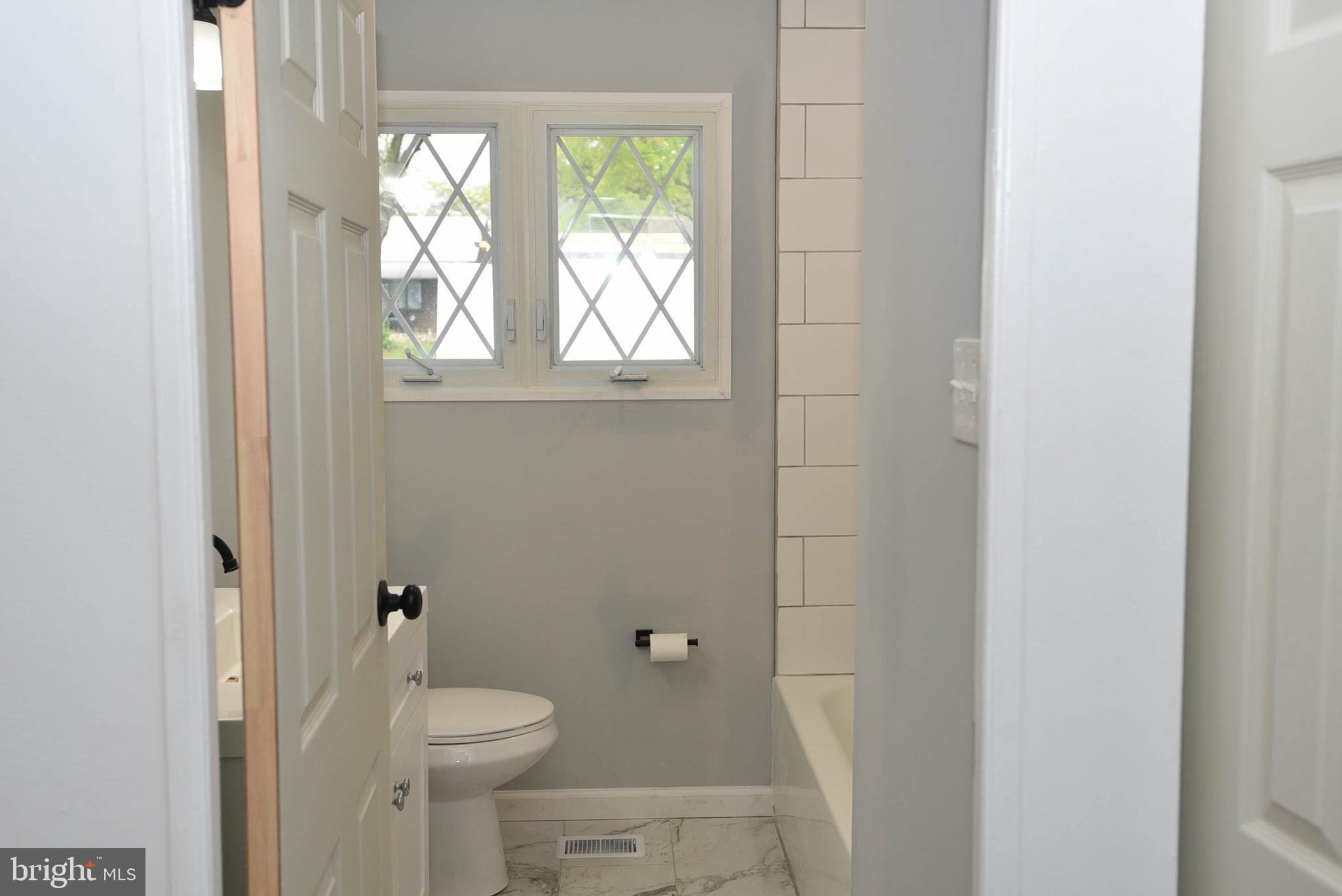 348 Trenton Road Fairless Hills, PA 19030 - Photo 8 of 18 Gallery Image 8