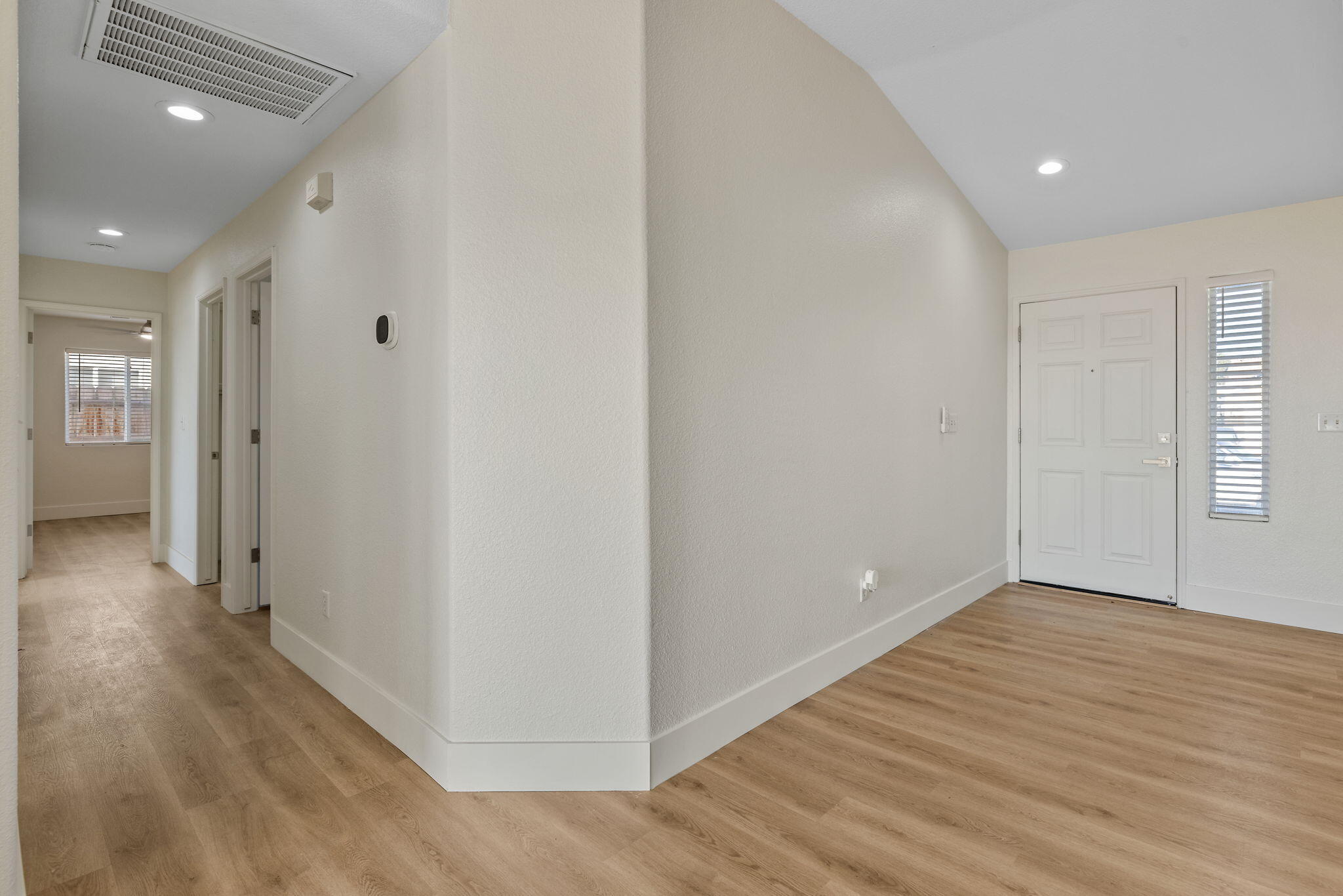 1459 Chimney Way Lemoore, CA 93245 - Photo 11 of 23 15-web-or-mls-713A9960