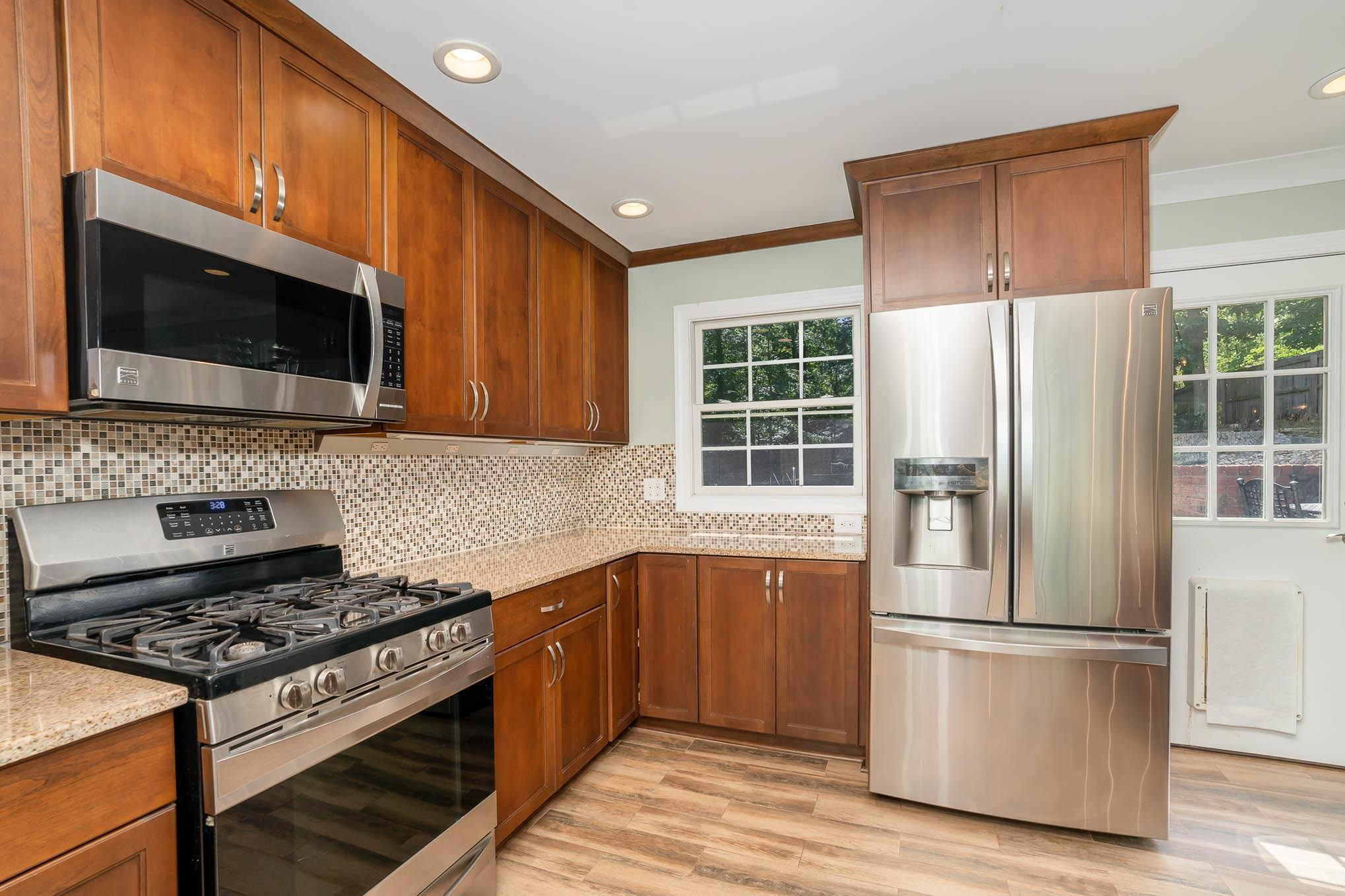 4505 Lindsay Drive Raleigh, NC 27612 - Photo 11 of 29 Photo 11