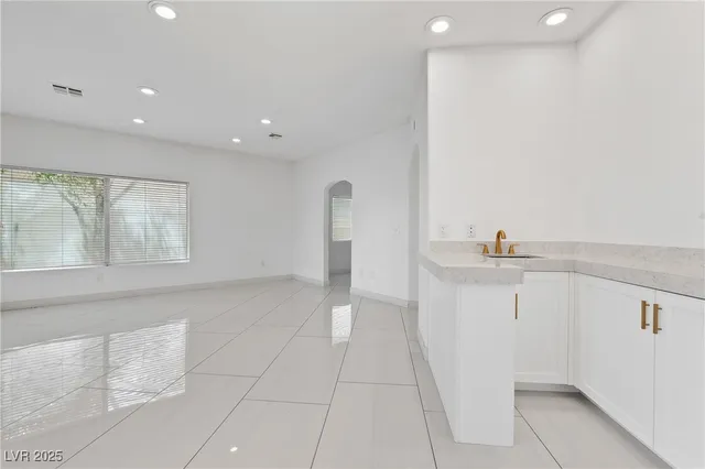 $3,790 | 3004 Sun Lake Drive, Las Vegas, NV 89128