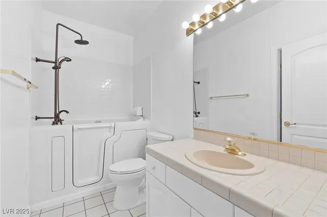 $3,790 | 3004 Sun Lake Drive, Las Vegas, NV 89128