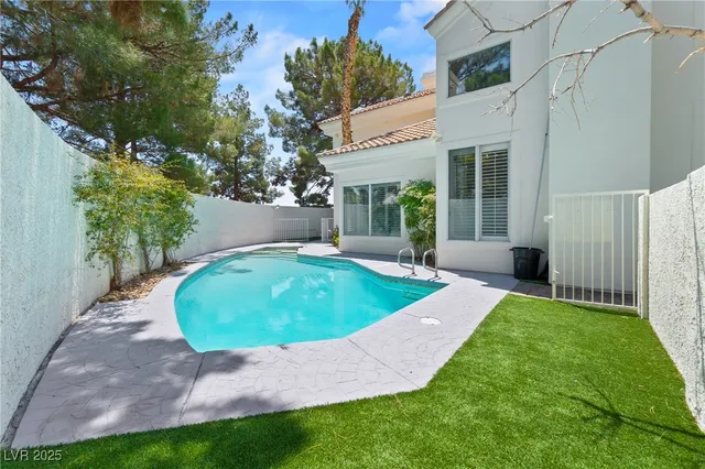 $3,790 | 3004 Sun Lake Drive, Las Vegas, NV 89128
