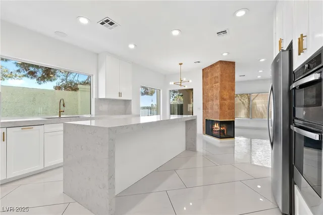 $3,790 | 3004 Sun Lake Drive, Las Vegas, NV 89128