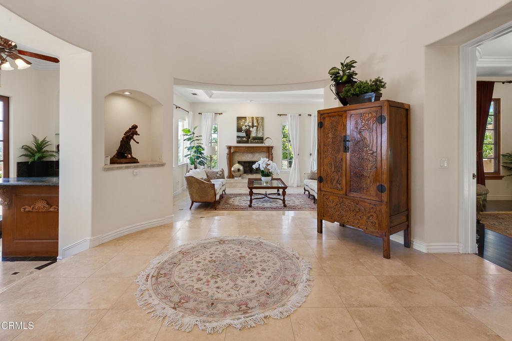 12127 Presilla Road Camarillo, CA 93012 - Photo 19 of 69