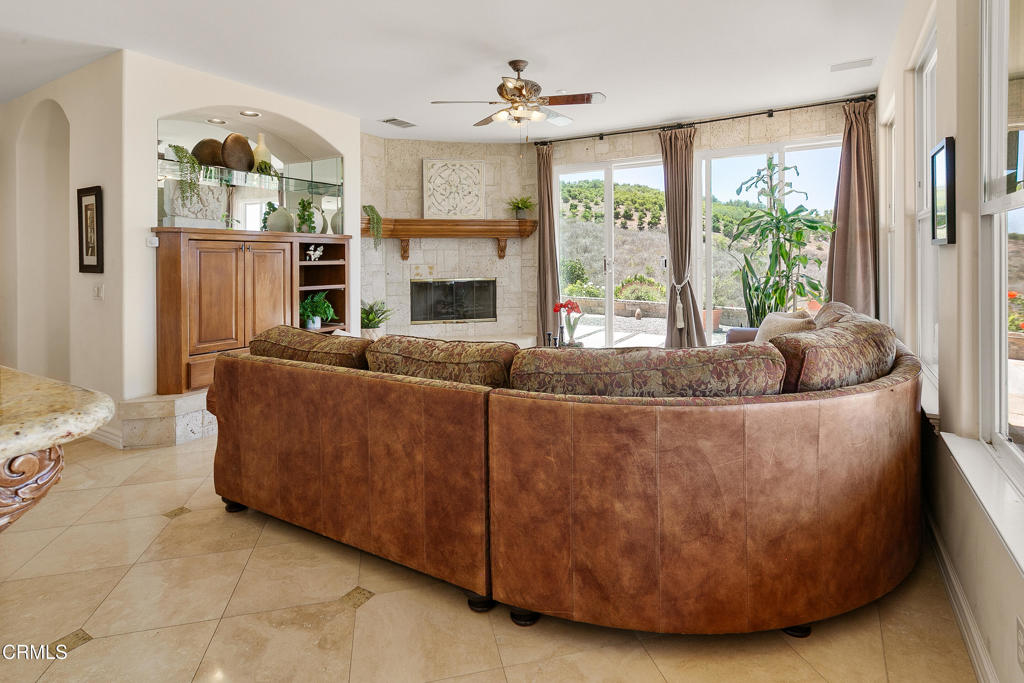 12127 Presilla Road Camarillo, CA 93012 - Photo 38 of 69