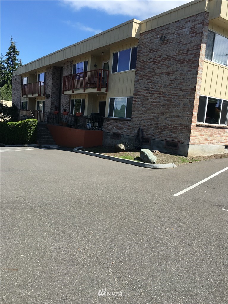 335 Heather Road, Unit 205 Everett, WA 98203 - Photo 1 of 10 Gallery Image 1