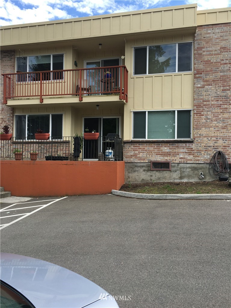 335 Heather Road, Unit 205 Everett, WA 98203 - Photo 2 of 10 Gallery Image 2