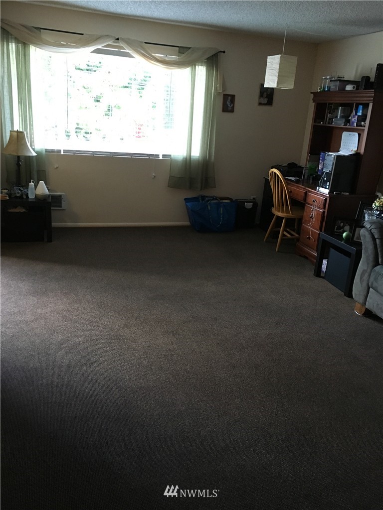 335 Heather Road, Unit 205 Everett, WA 98203 - Photo 4 of 10 Gallery Image 4