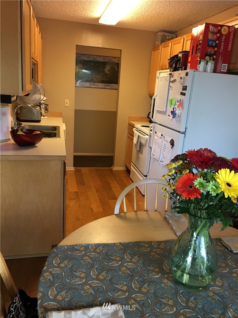 335 Heather Road, Unit 205 Everett, WA 98203 - Photo 7 of 10 Gallery Image 7
