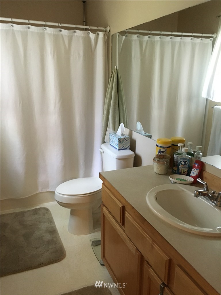 335 Heather Road, Unit 205 Everett, WA 98203 - Photo 8 of 10 Gallery Image 8