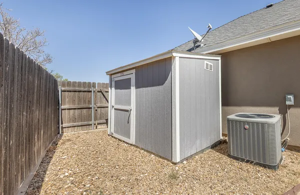 $379,000 | 1 Highland Drive, Ransom Canyon, TX 79366