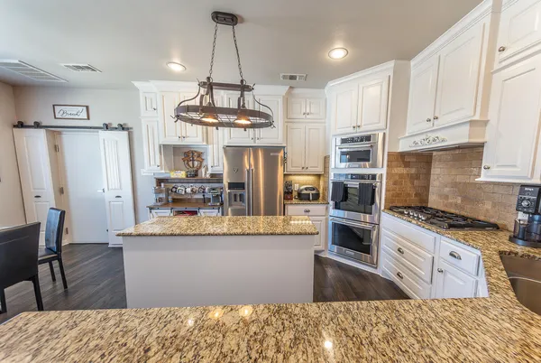 $379,000 | 1 Highland Drive, Ransom Canyon, TX 79366
