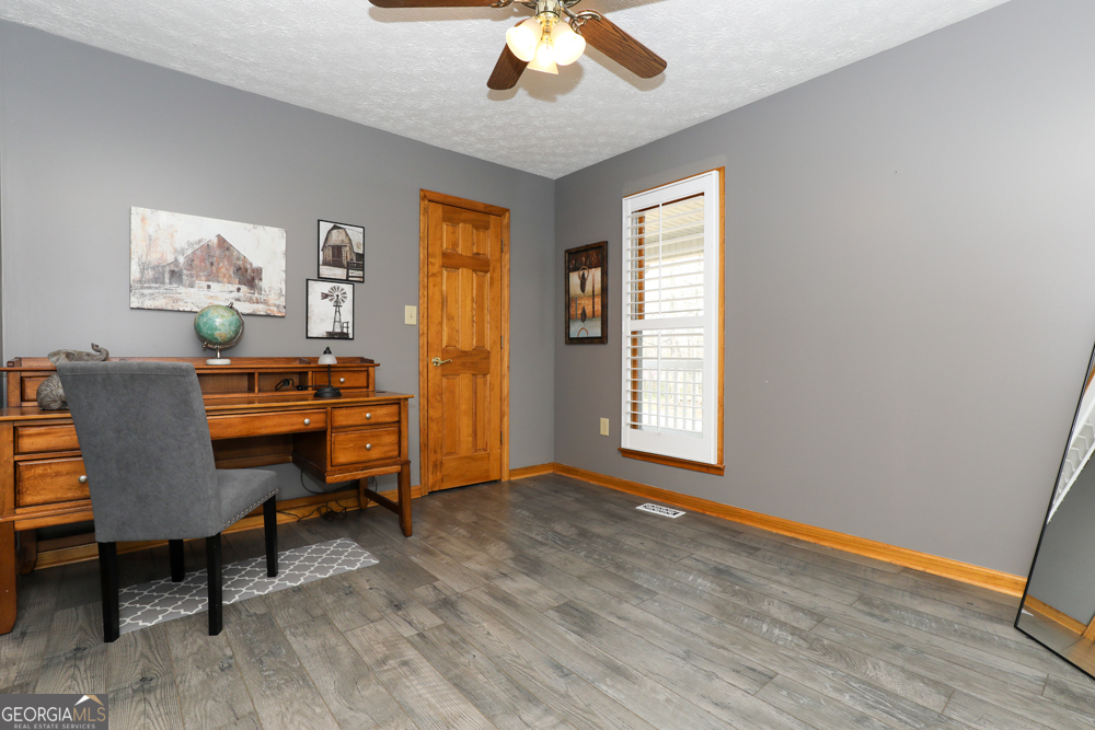 504 Rue Chalet Lavonia, GA 30553 - Photo 13 of 26