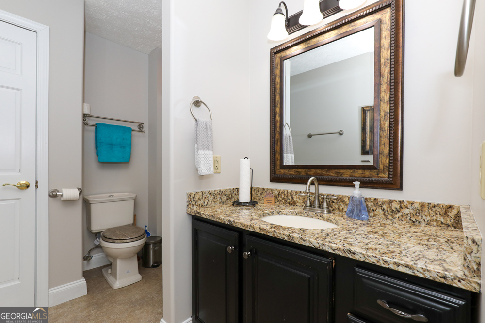 504 Rue Chalet Lavonia, GA 30553 - Photo 15 of 26