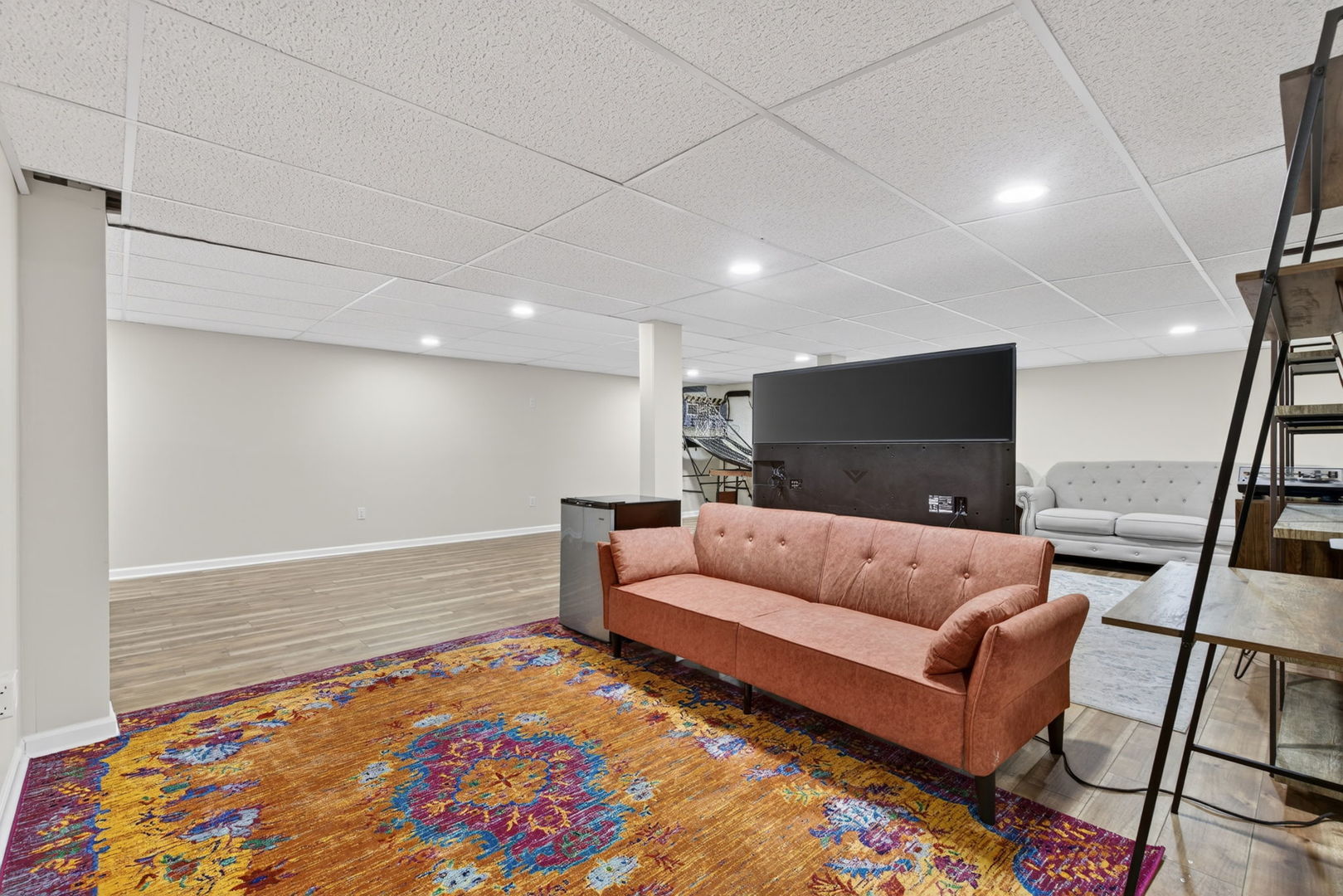 2031 Locust Road Morris, IL 60450 - Photo 24 of 32 a living room with furniture and a rug