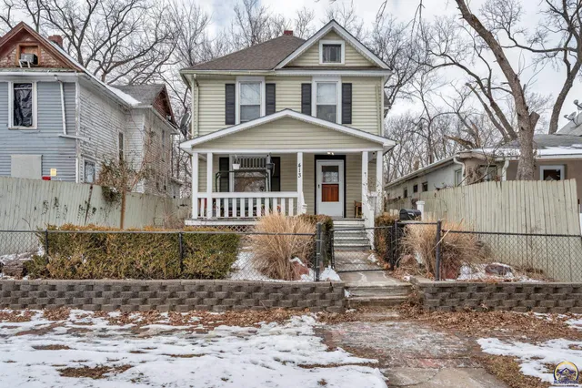 $187,211 | 413 Southwest Fillmore Street, Topeka, KS 66606
