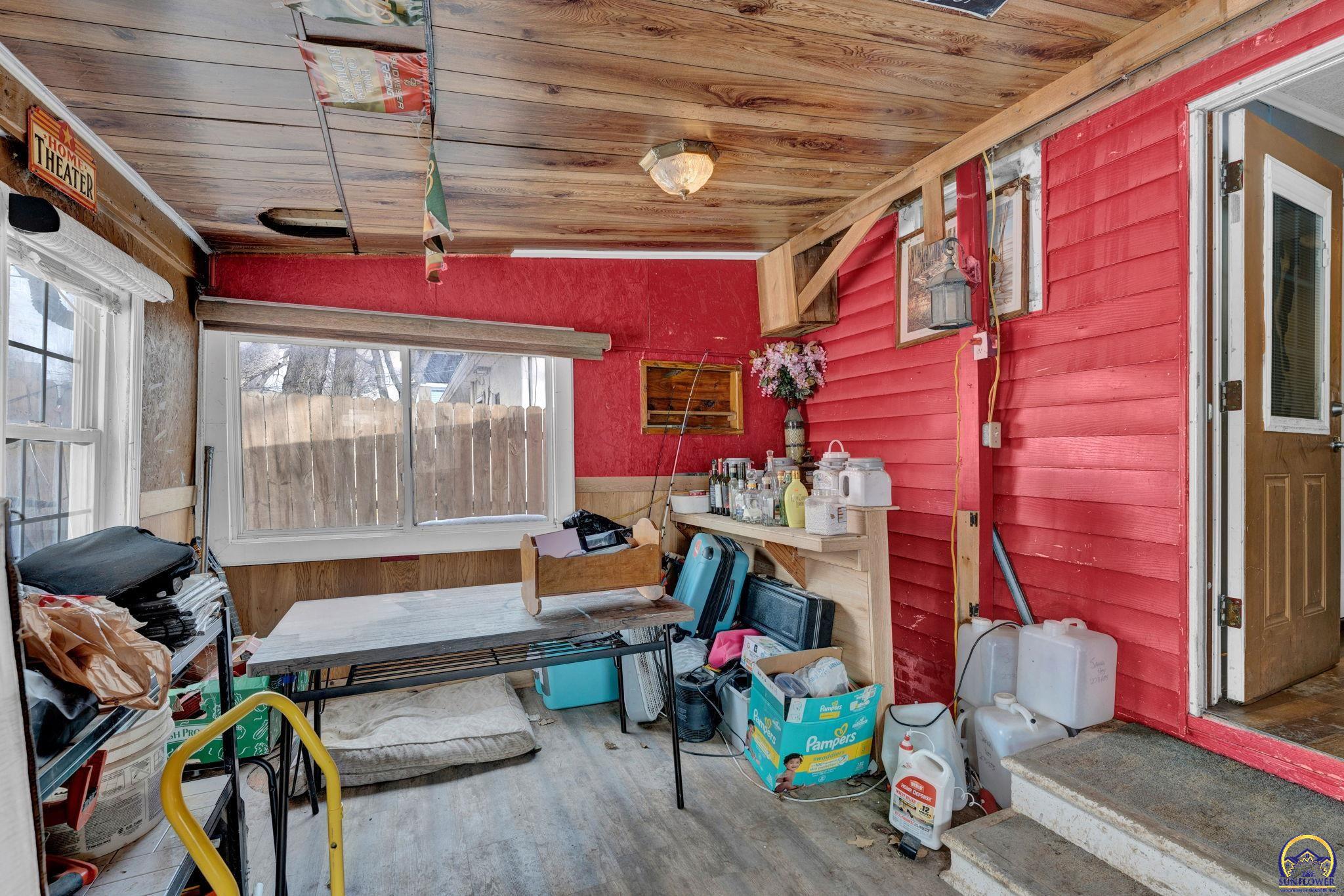 413 Southwest Fillmore Street Topeka, KS 66606 - Photo 20 of 33