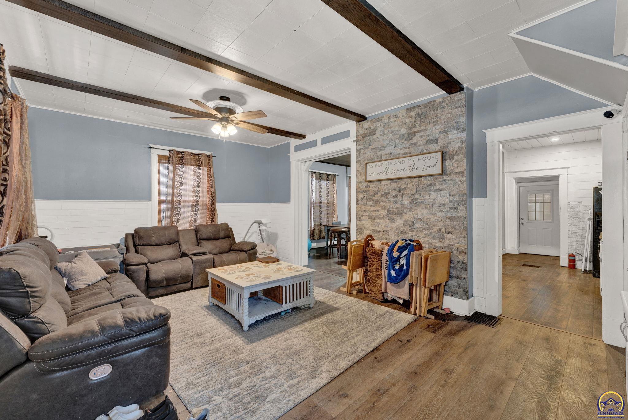 413 Southwest Fillmore Street Topeka, KS 66606 - Photo 7 of 33