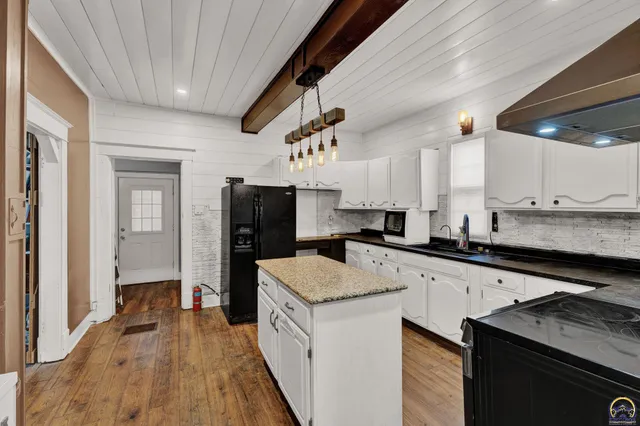 $187,211 | 413 Southwest Fillmore Street, Topeka, KS 66606