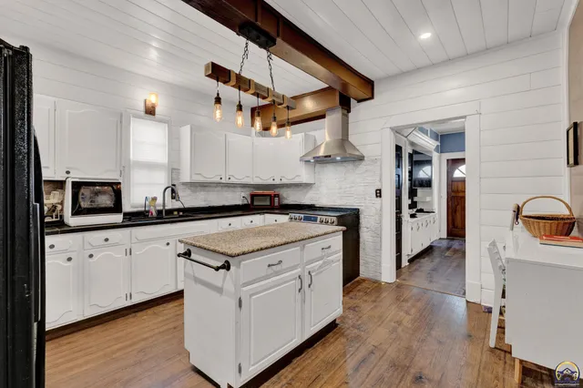 $187,211 | 413 Southwest Fillmore Street, Topeka, KS 66606