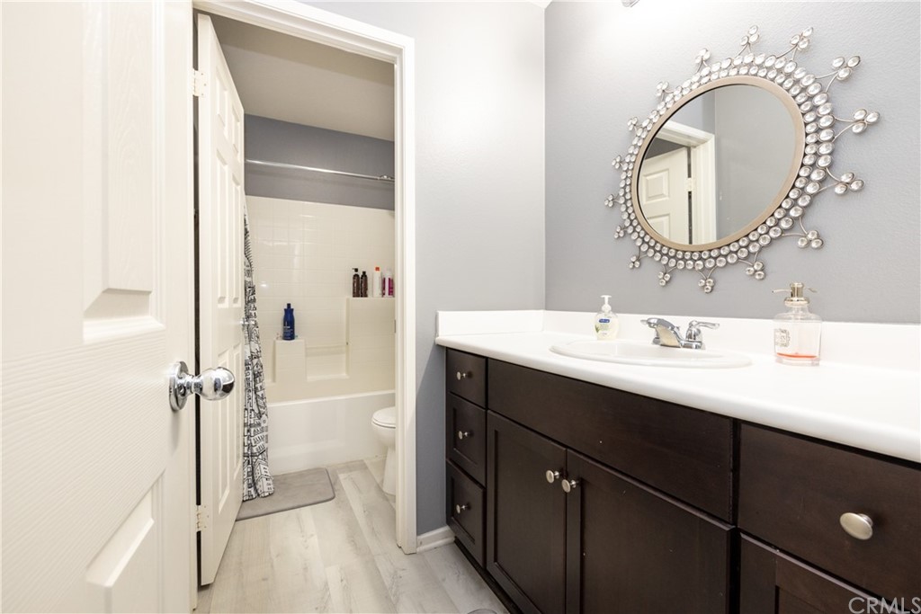 6838 Reflection Way Jurupa Valley, CA 92509 - Photo 15 of 31 BATHROOM UPSTAIRS