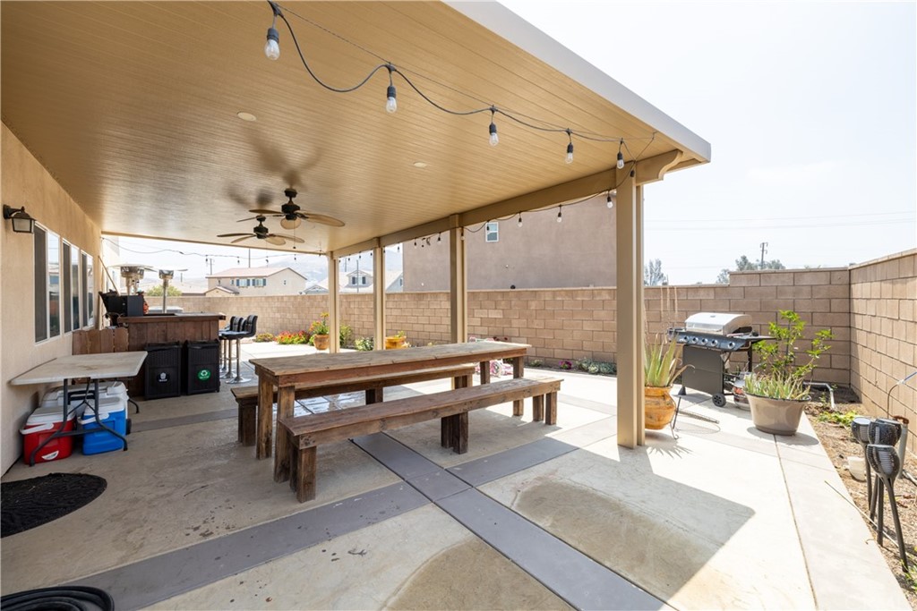 6838 Reflection Way Jurupa Valley, CA 92509 - Photo 27 of 31 BACK PATIO