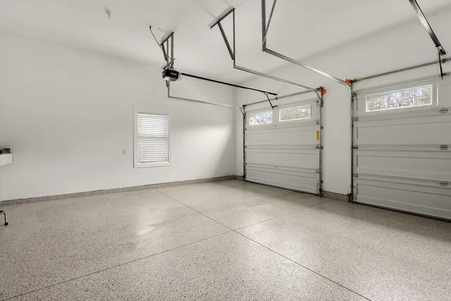 $799,900 | 17 Sunny Crest Lane, Belchertown, MA 01007