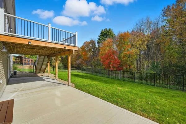 $799,900 | 17 Sunny Crest Lane, Belchertown, MA 01007