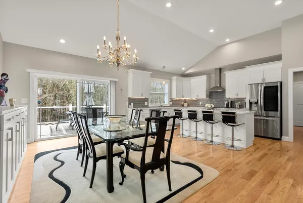 $799,900 | 17 Sunny Crest Lane, Belchertown, MA 01007