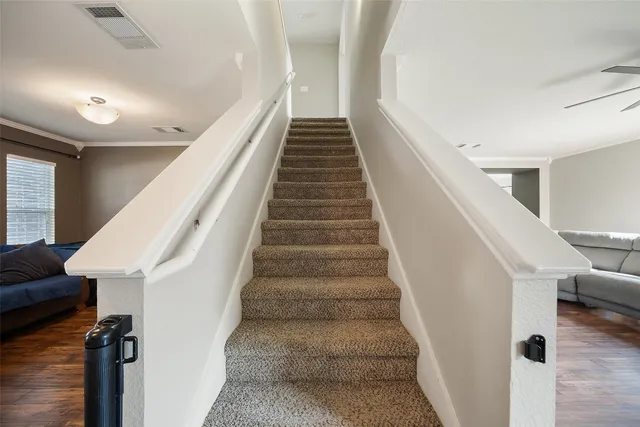 a view of entryway and hall