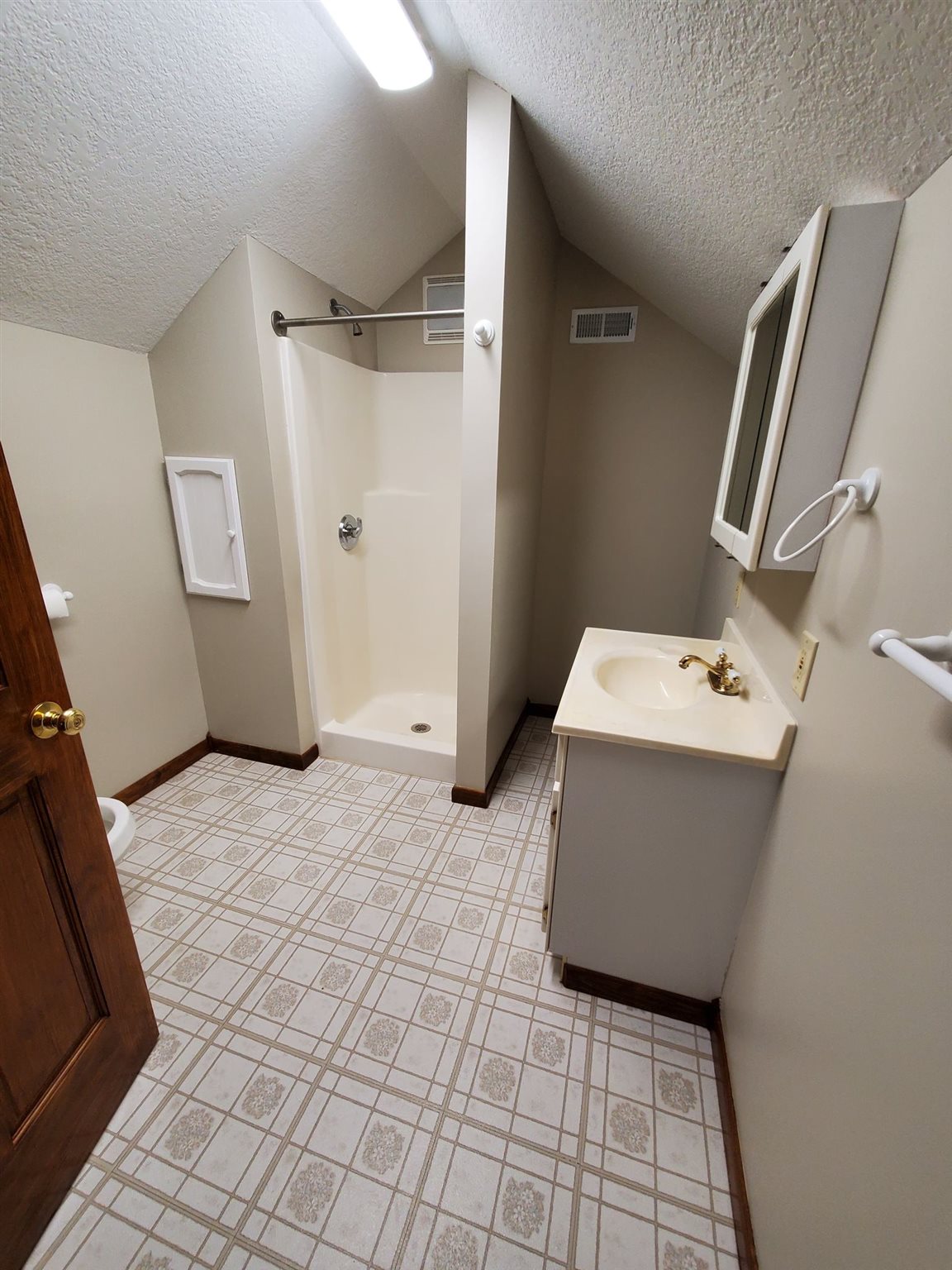 11811 Richard Road Churubusco, IN 46723 - Photo 15 of 35 Gallery Image 15