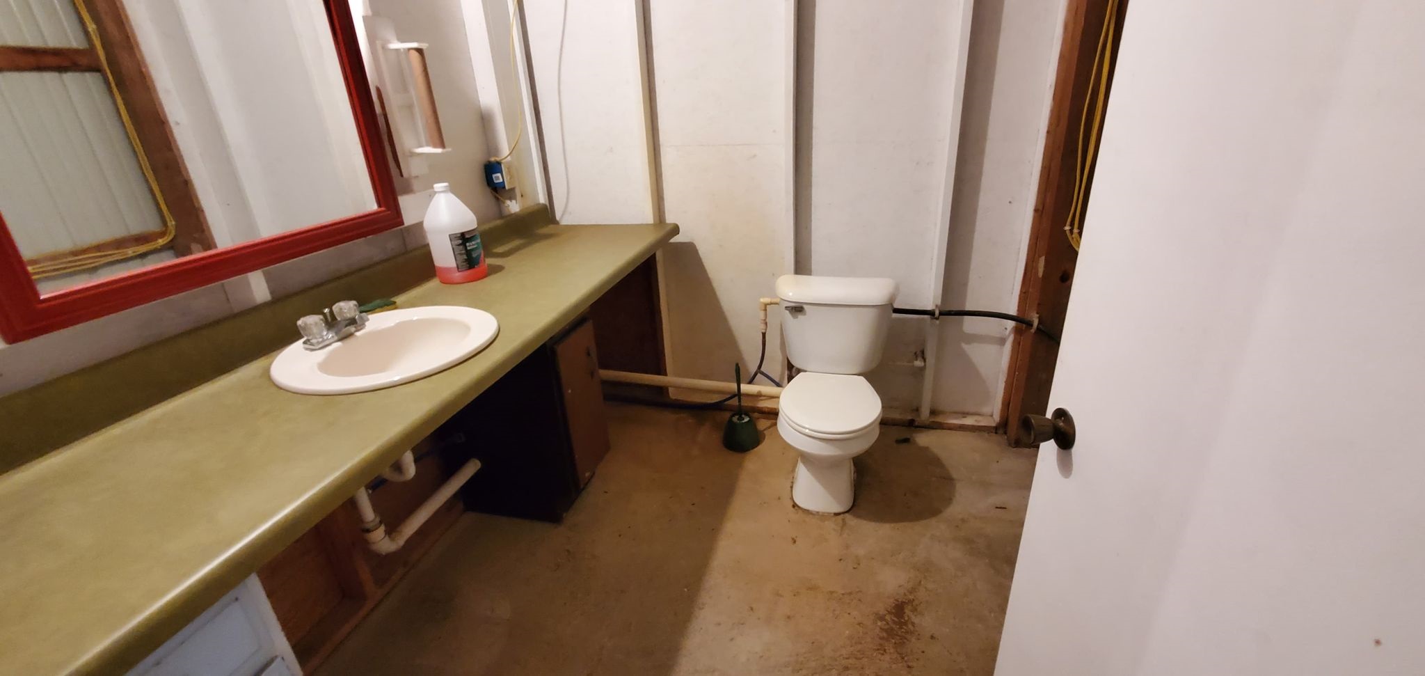 11811 Richard Road Churubusco, IN 46723 - Photo 21 of 35 Gallery Image 21