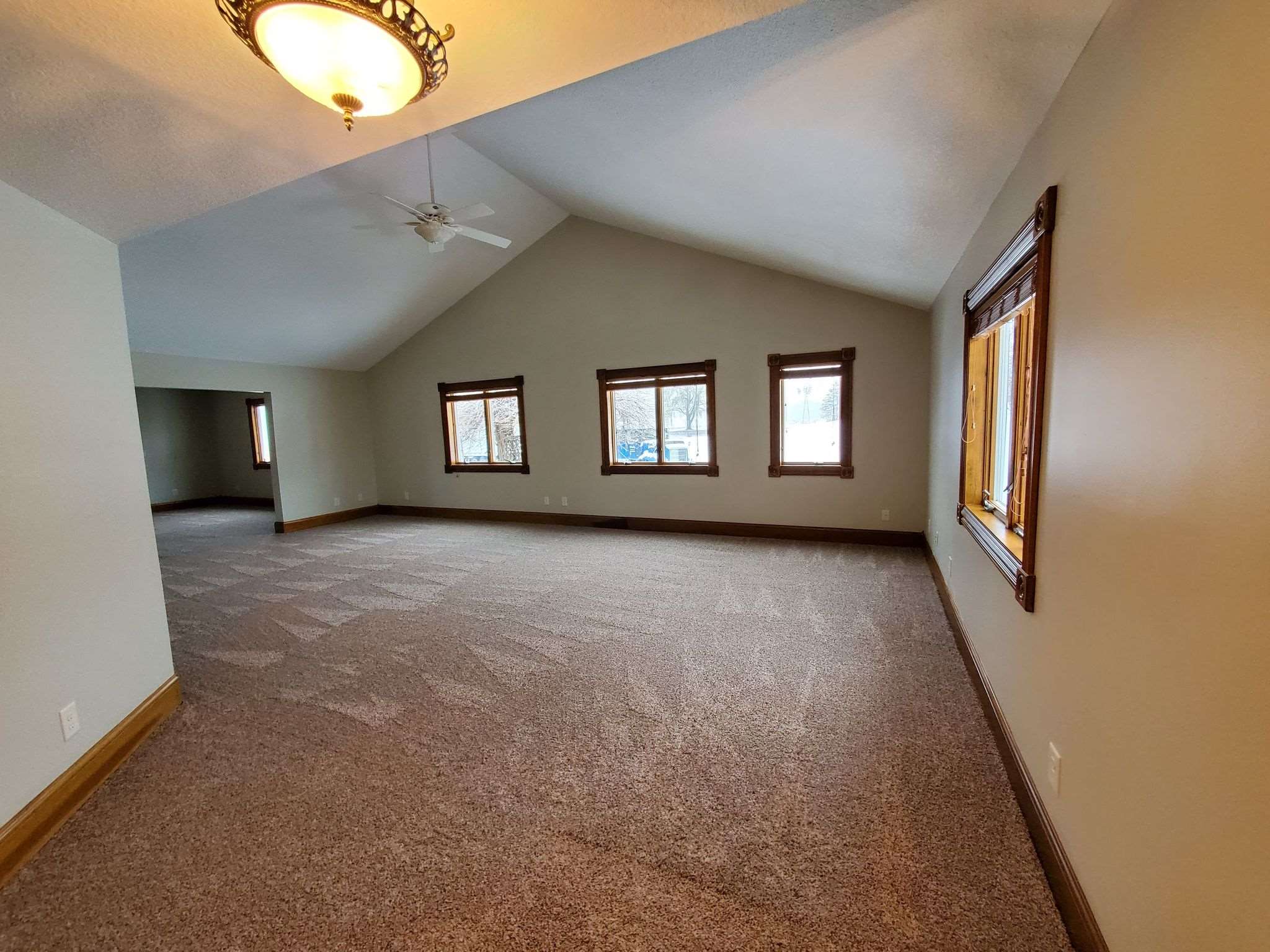 11811 Richard Road Churubusco, IN 46723 - Photo 4 of 35 Gallery Image 4