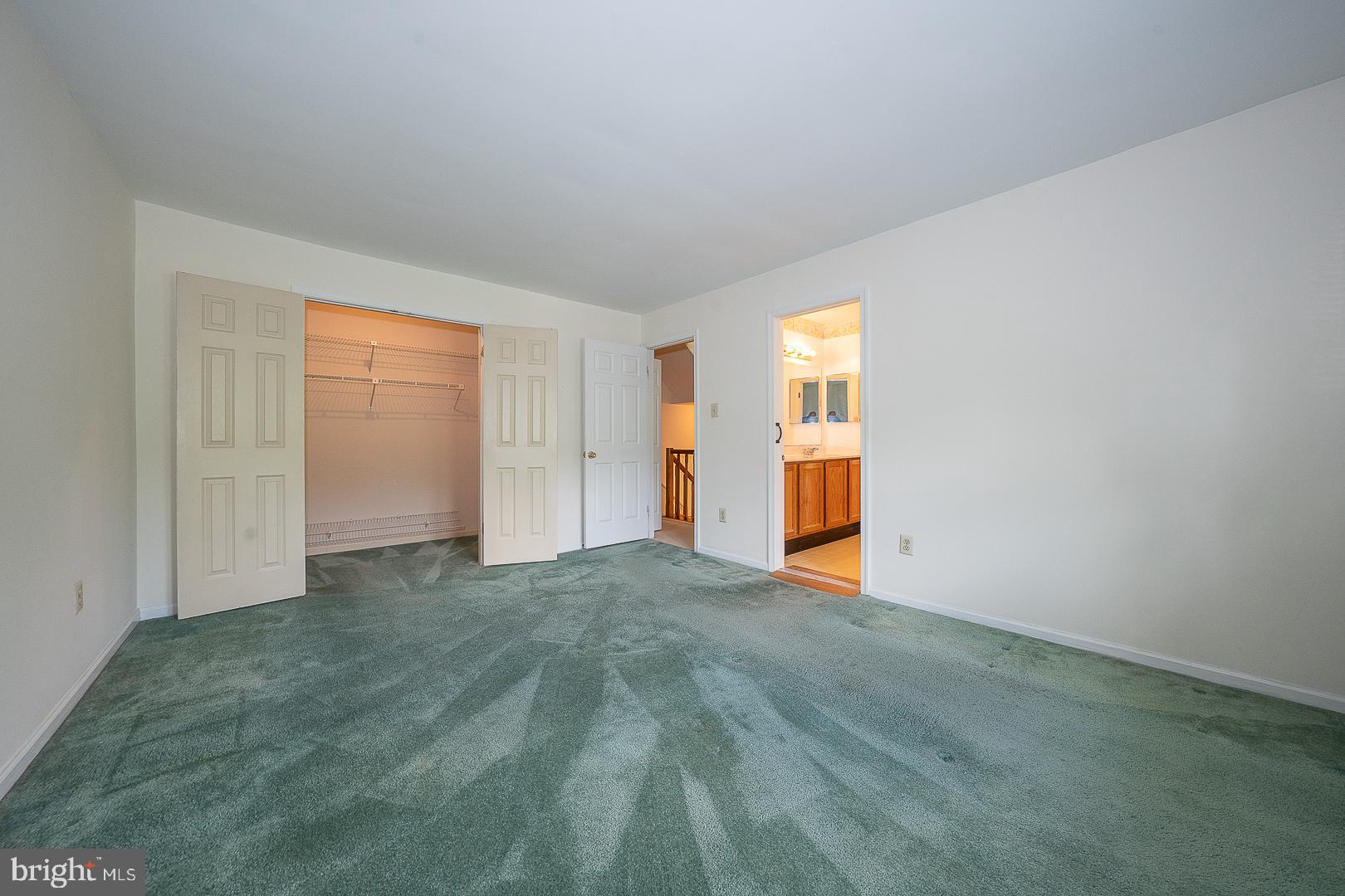 102 Beacon Square Wayne, PA 19087 - Photo 25 of 48 Spacious room with versatile potential.