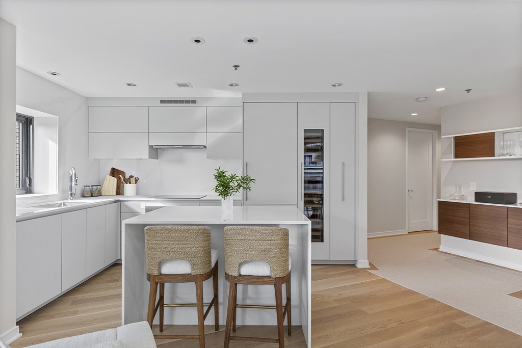 580 Washington Street, Unit 1002 Boston, MA 02111 - Photo 2 of 30