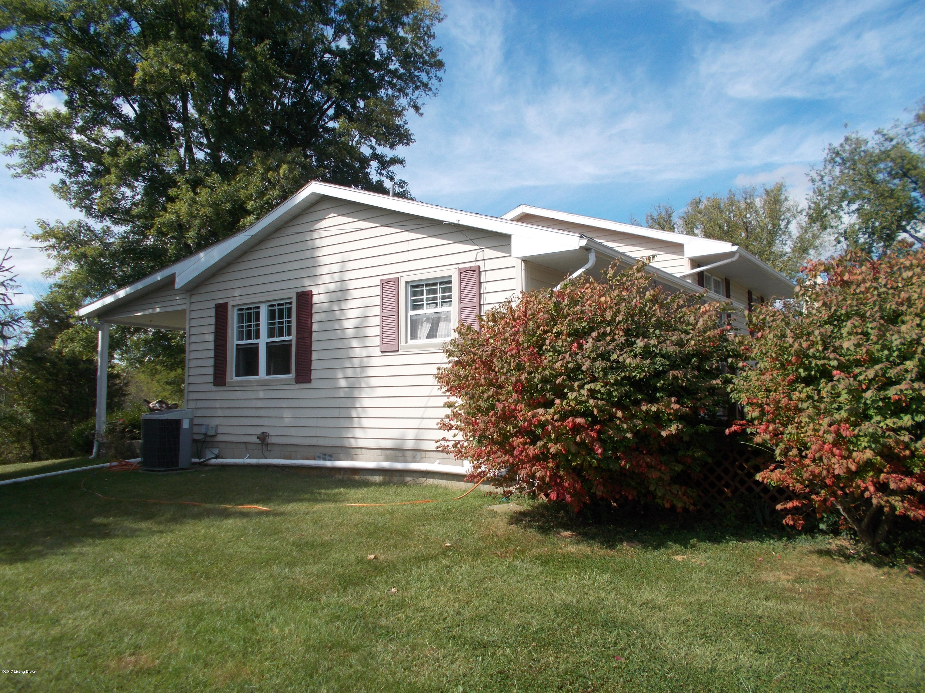 2799 Mound Hill Road Carrollton, KY 41008 - Photo 65 of 72 Right side view of house
