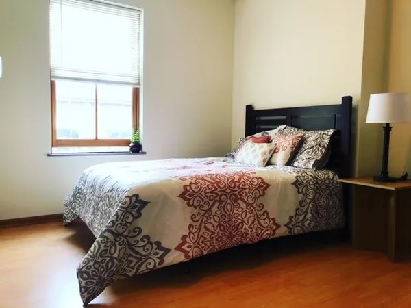 $2,800 | 322 North Henry Street, Unit 202, Madison, WI 53703