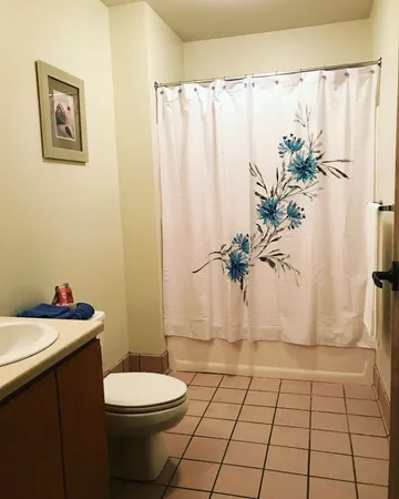 $2,800 | 322 North Henry Street, Unit 202, Madison, WI 53703