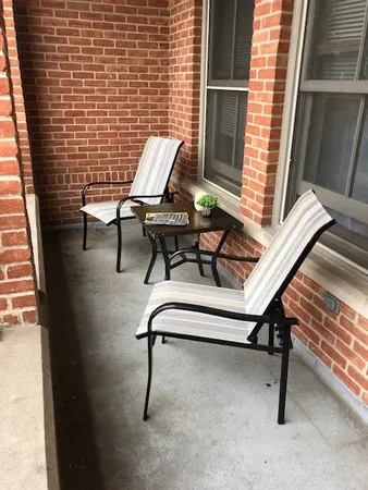 $2,800 | 322 North Henry Street, Unit 202, Madison, WI 53703