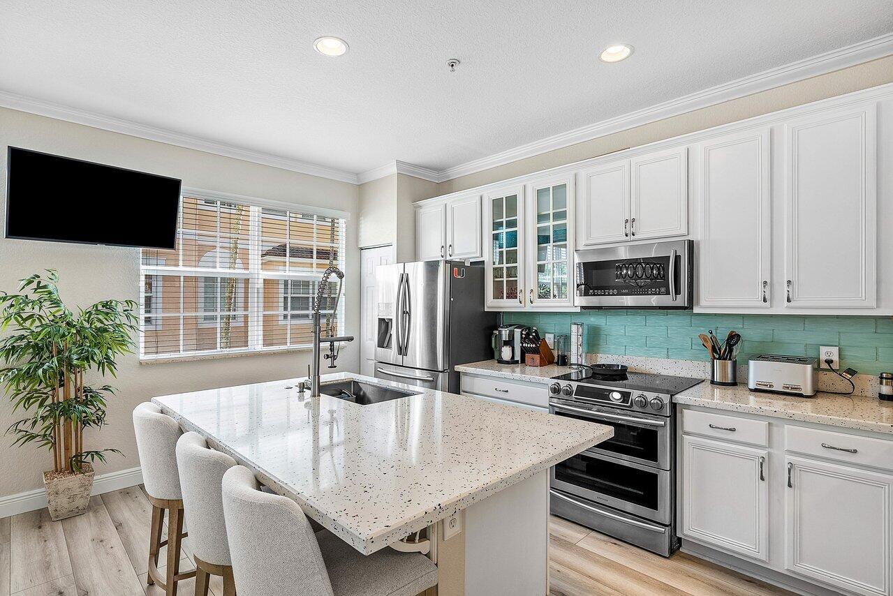 124 Harbors Way Boynton Beach, FL 33435 - Photo 13 of 36 015-124HarborsWay-BoyntonBeach-FL-33435-