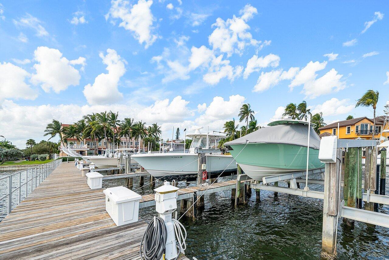 124 Harbors Way Boynton Beach, FL 33435 - Photo 2 of 36 034-124HarborsWay-BoyntonBeach-FL-33435-