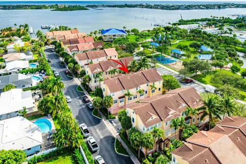 $775,000 | 124 Harbors Way, Boynton Beach, FL 33435