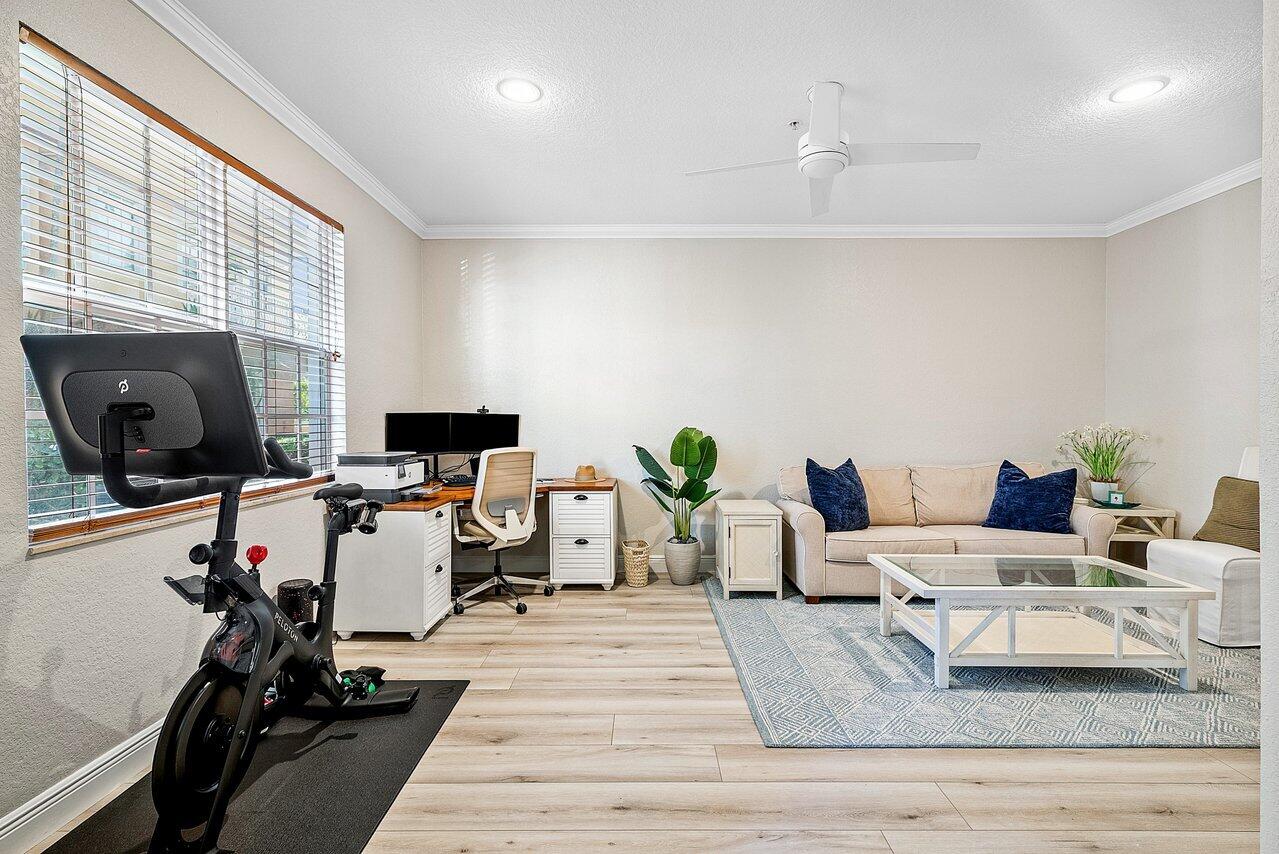 124 Harbors Way Boynton Beach, FL 33435 - Photo 5 of 36 006-124HarborsWay-BoyntonBeach-FL-33435-