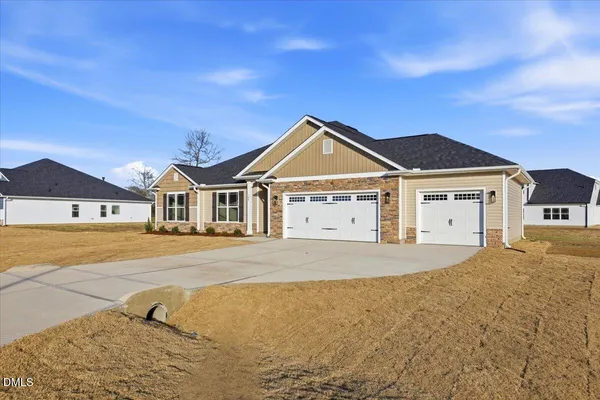 $399,500 | 104 Manchester Court, La Grange, NC 28551
