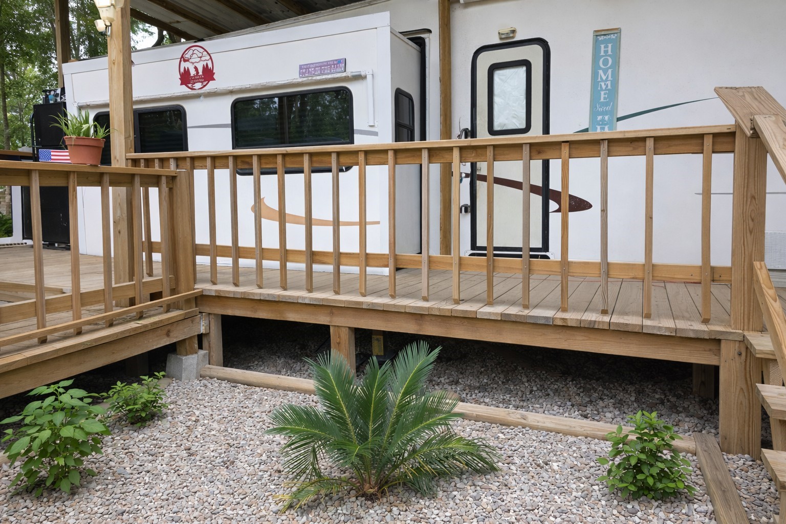361 Medina Drive Trinity, TX 75862 - Photo 7 of 14 a front view of a house with balcony